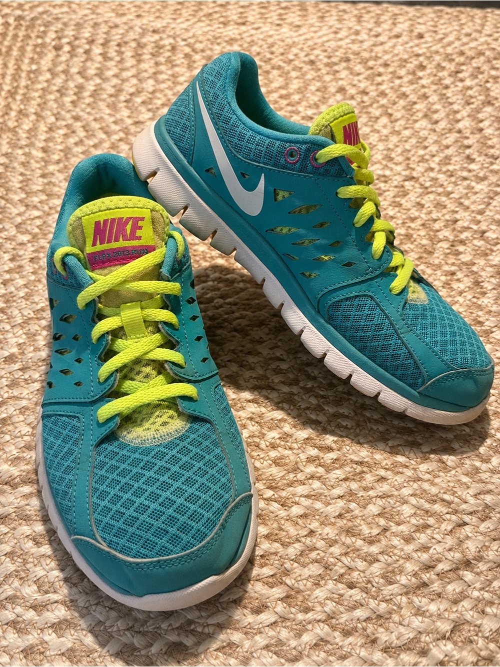 Nike Flex 2013 Run Turquoise Neon Green Running Shows Women’s Size 8